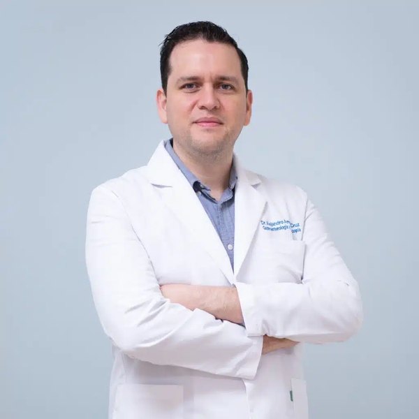Dr. Alejandro Arreola, gastroenterólogo y endoscopista